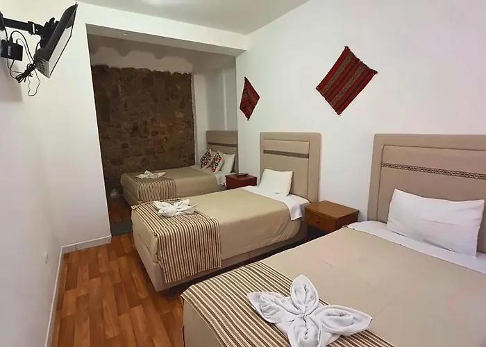 Choquechaka Hotel